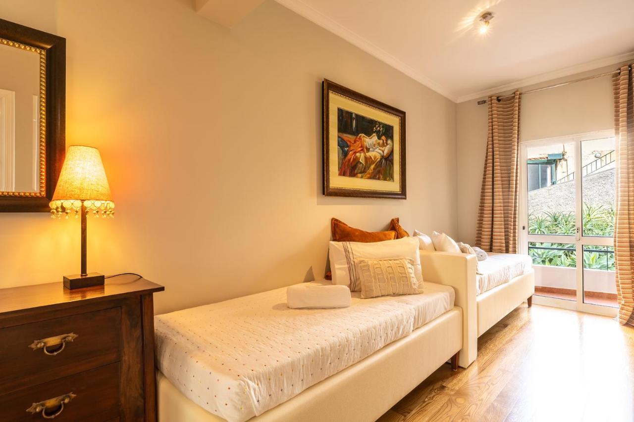 Stylish Apartment With Balcony And Amazing Views Over Funchal And The Sea Exterior foto
